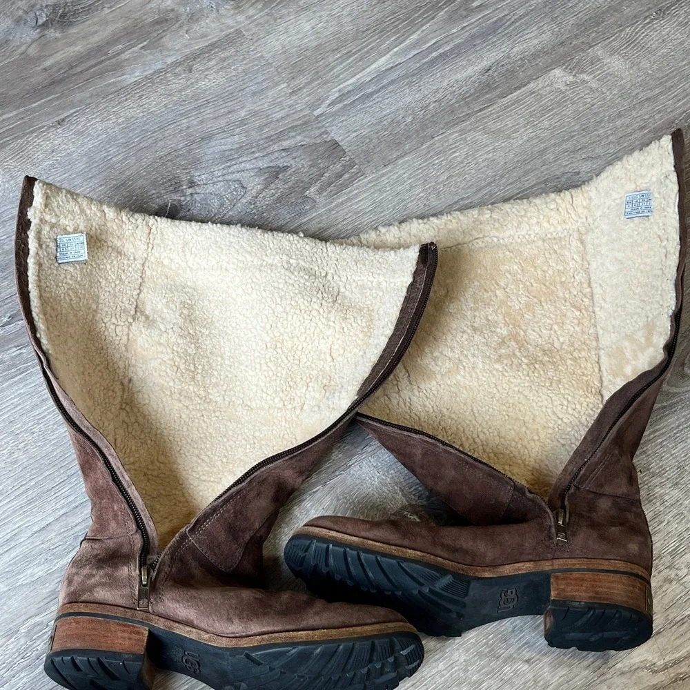 UGG Broome Zip Sundance Brown Suede Sheepskin Lined Tall Boot w/Care Kit Women 6